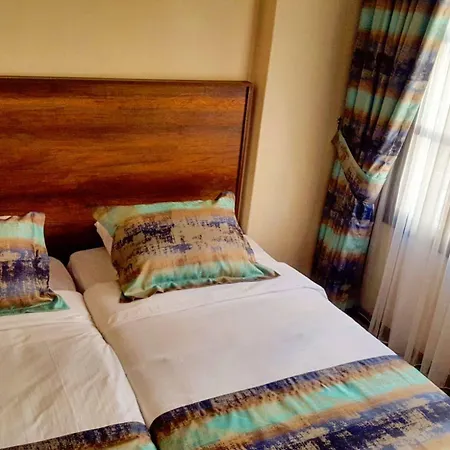 Old Town Boutique מלון קוסדסי