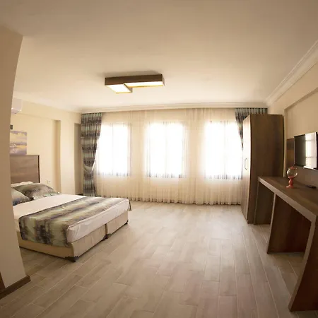 מלון Old Town Boutique קוסדסי